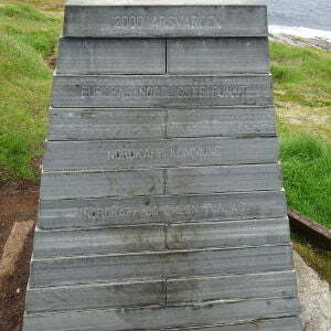 Noruega - Knivskjellodden - monumento
