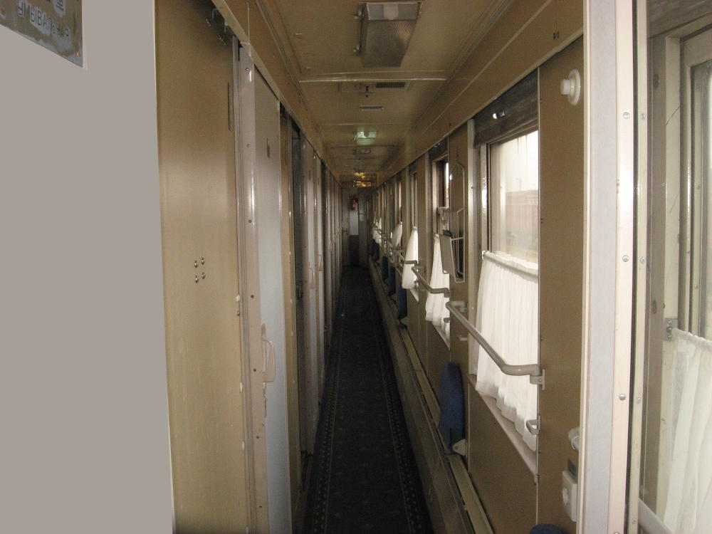 Transiberiana - corridoio vagone 2° classe kupe
