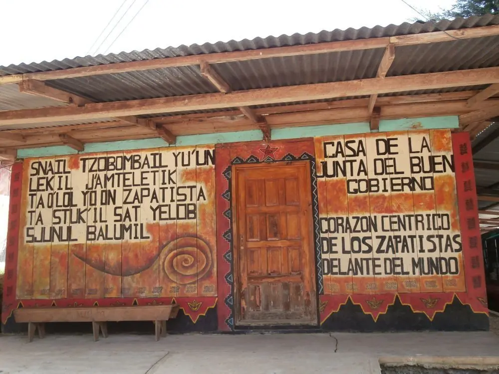 Messico-EZLN-Caracol-Oventik-Junta-del-Buen-Gobierno
