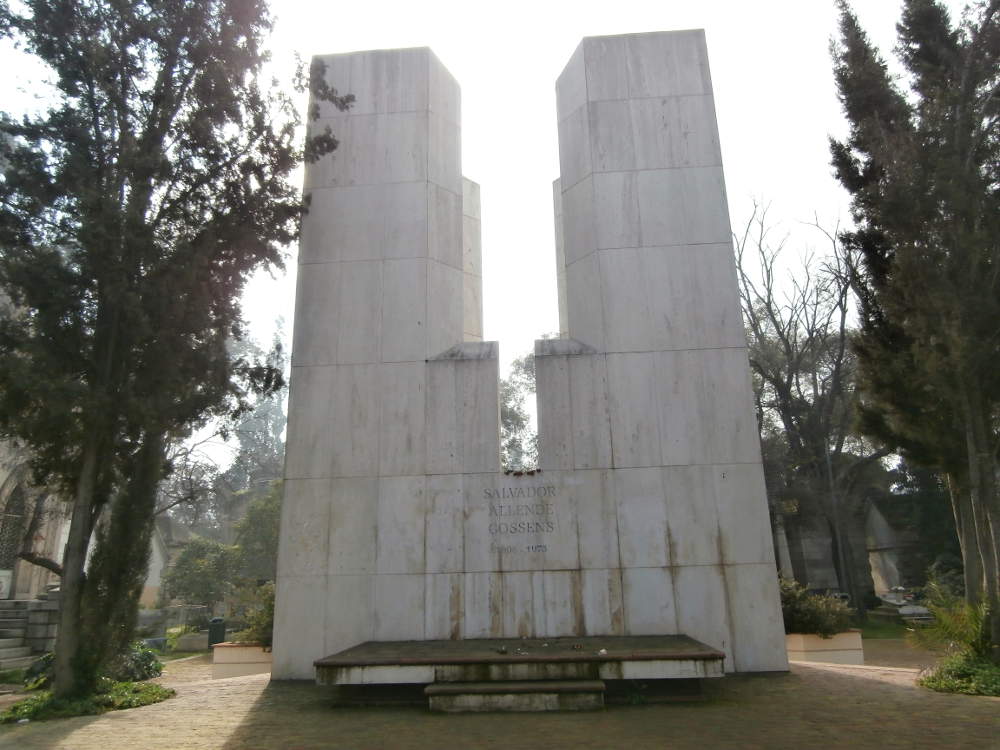 Chile - Santiago de Chile - Cementerio General - tumba de Salvador Allende