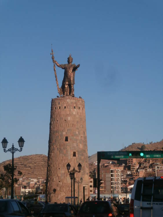 Peru - Cuzco/Cusco - Estatua Inca Pachacutec