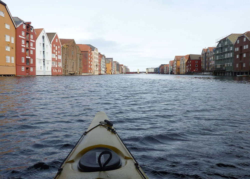 Noruega - Trondheim - Kayak en el río Nidelva