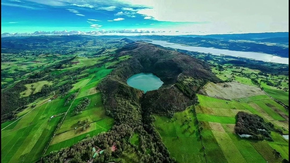 Laguna del Cacique dal drone